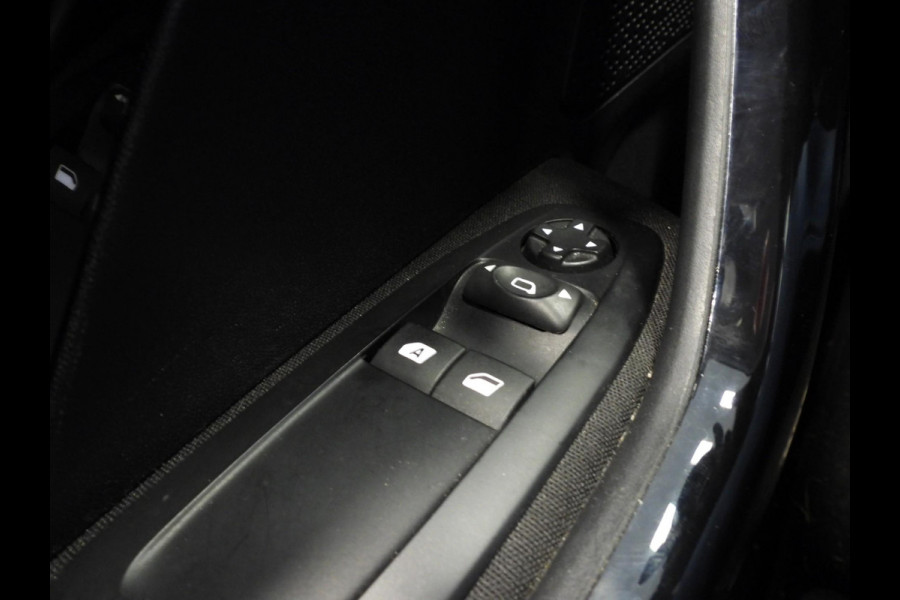 Peugeot 208 1.2 PureTech Blue Lion NAVI/AIRCO/CRUISE/PDC!