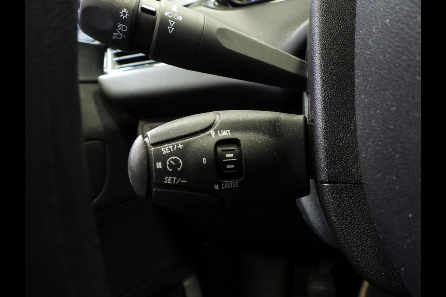 Peugeot 208 1.2 PureTech Blue Lion NAVI/AIRCO/CRUISE/PDC!