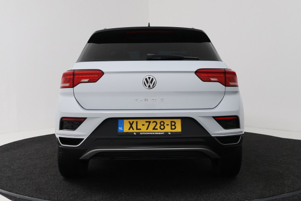Volkswagen T-Roc 1.5 TSI Style Automaat (NAVIGATIE, PARKEERSENSOREN, CARPLAY, STUURBEDIENING)
