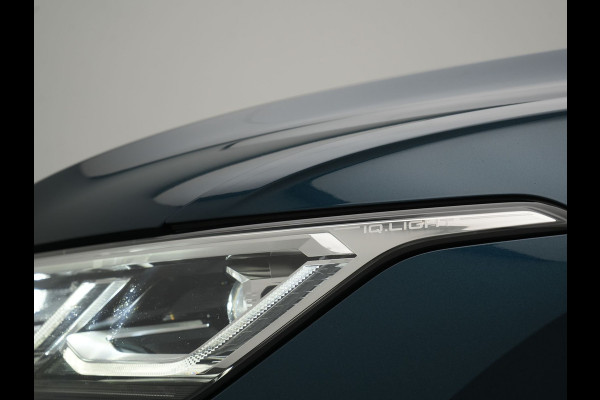 Volkswagen Tiguan 1.4 TSI eHybrid Active PHEV 245pk Dealer O.H. | Trekhaak Af Fabriek | Panodak | Adaptive Cruise | Camera | Voorstoelen Verwarmd | IQ Light | Sfeerverlichting | Stuur Verwarmd | Keyless | Blis | Apple Carplay | Plug In Hybrid |