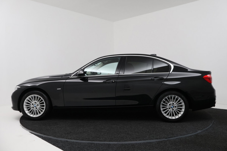 BMW 3 Serie 318i Edition Luxury Line Purity Executive (NAVIGATIE, STOELVERWARMING, PARKEERSENSOREN, DEALER ONDERHOUDEN)