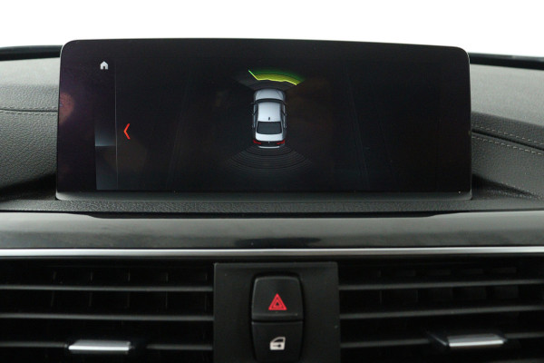 BMW 3 Serie 318i Edition Luxury Line Purity Executive (NAVIGATIE, STOELVERWARMING, PARKEERSENSOREN, DEALER ONDERHOUDEN)