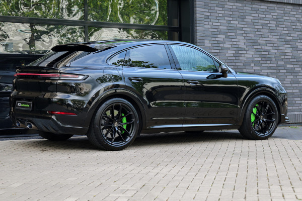 Porsche Cayenne Coupé 4.0 Turbo E-Hybrid GT | NAP! | TECHART | LICHTGEWICHT PAKKET | BURMESTER | 4WIELSTUURING | HUD | KERAMISCH |