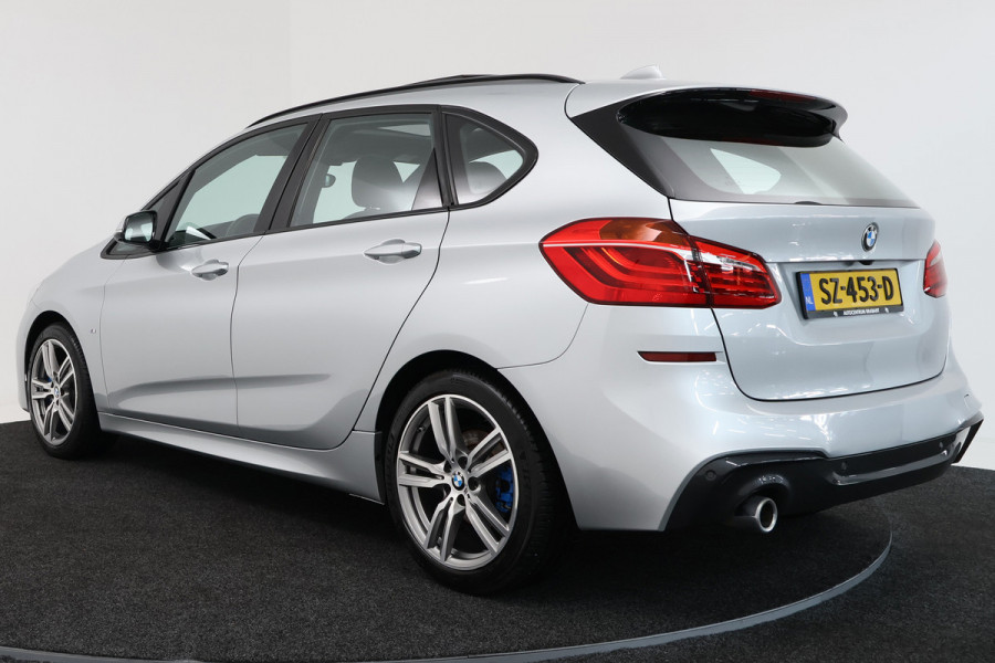 BMW 2 Serie Active Tourer 218i Executive Launch Edition M-Sport (M-PAKKET, PANORAMADAK, CAMERA, LED, PDC, DEALER ONDERHOUDEN)