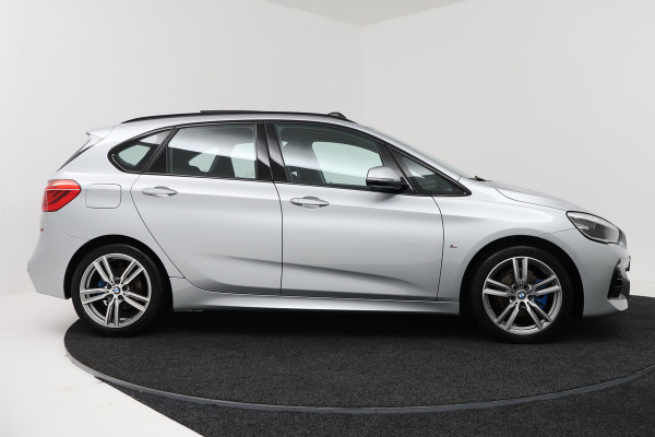 BMW 2 Serie Active Tourer 218i Executive Launch Edition M-Sport (M-PAKKET, PANORAMADAK, CAMERA, LED, PDC, DEALER ONDERHOUDEN)
