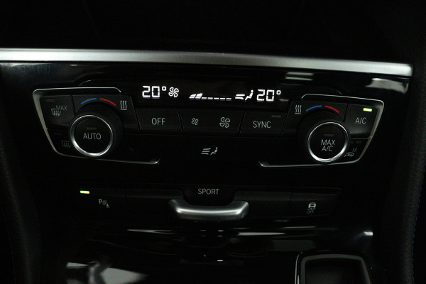 BMW 2 Serie Active Tourer 218i Executive Launch Edition M-Sport (M-PAKKET, PANORAMADAK, CAMERA, LED, PDC, DEALER ONDERHOUDEN)