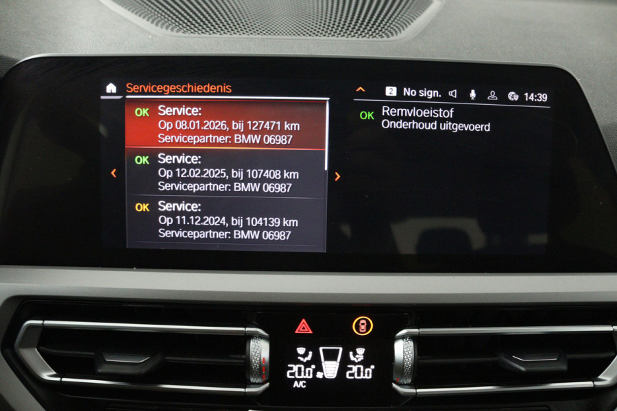 BMW 3 Serie 318i Executive Edition (NAVIGATIE, CARPLAY, LED, DEALER ONDERHOUDEN)