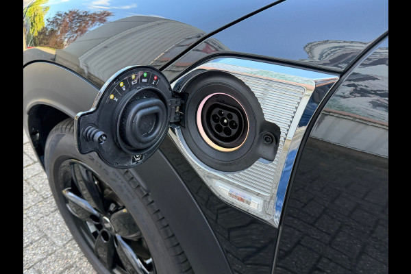 MINI Countryman 1.5 Cooper S E ALL4 Black Edition 220 Pk | Navigatie | Cruise | Camera | Clima | Voll Leder | Led.