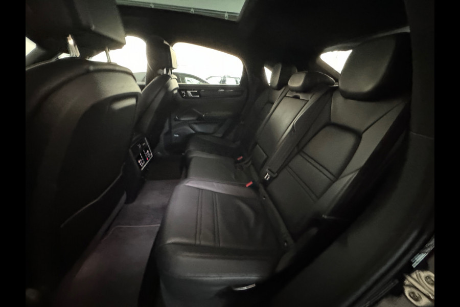 Porsche Cayenne Coupé 3.0 Pano|Sportuitlaat|Chrono|Luchtvering
