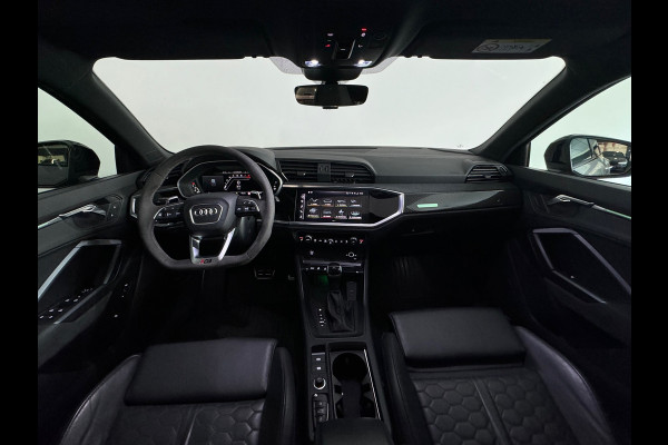 Audi RSQ3 Sportback 2.5 TFSI Pano|Memory|Sonos|RS Seat|Trekhaak
