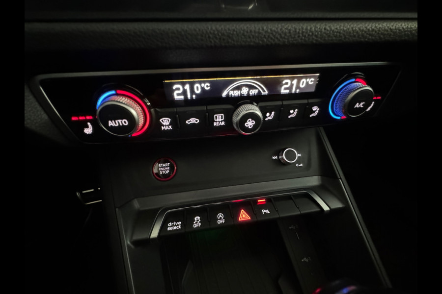 Audi RSQ3 Sportback 2.5 TFSI Pano|Memory|Sonos|RS Seat|Trekhaak