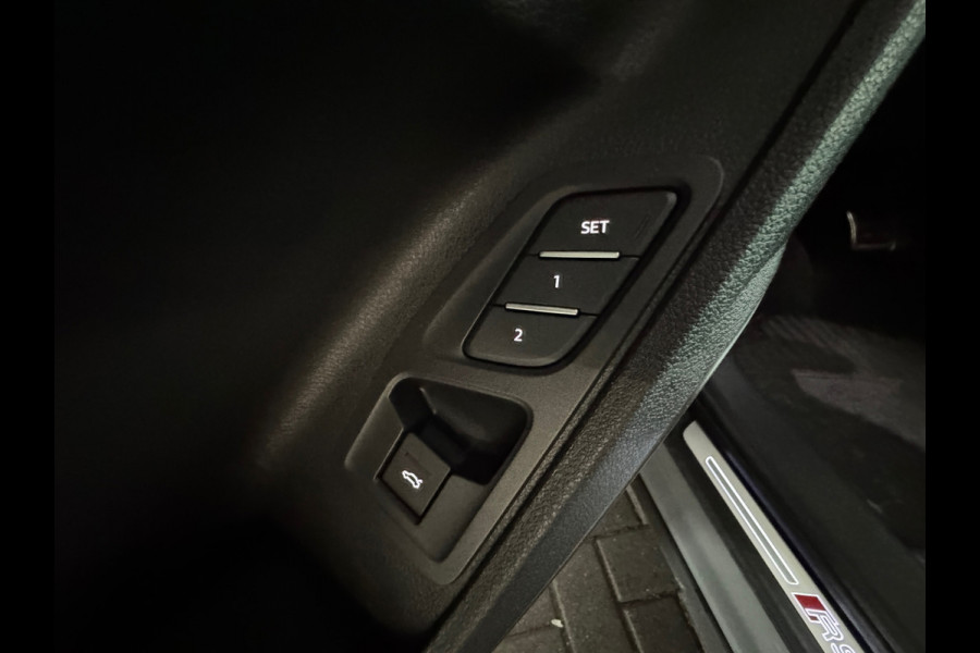 Audi RSQ3 Sportback 2.5 TFSI Pano|Memory|Sonos|RS Seat|Trekhaak