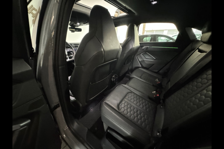 Audi RSQ3 Sportback 2.5 TFSI Pano|Memory|Sonos|RS Seat|Trekhaak