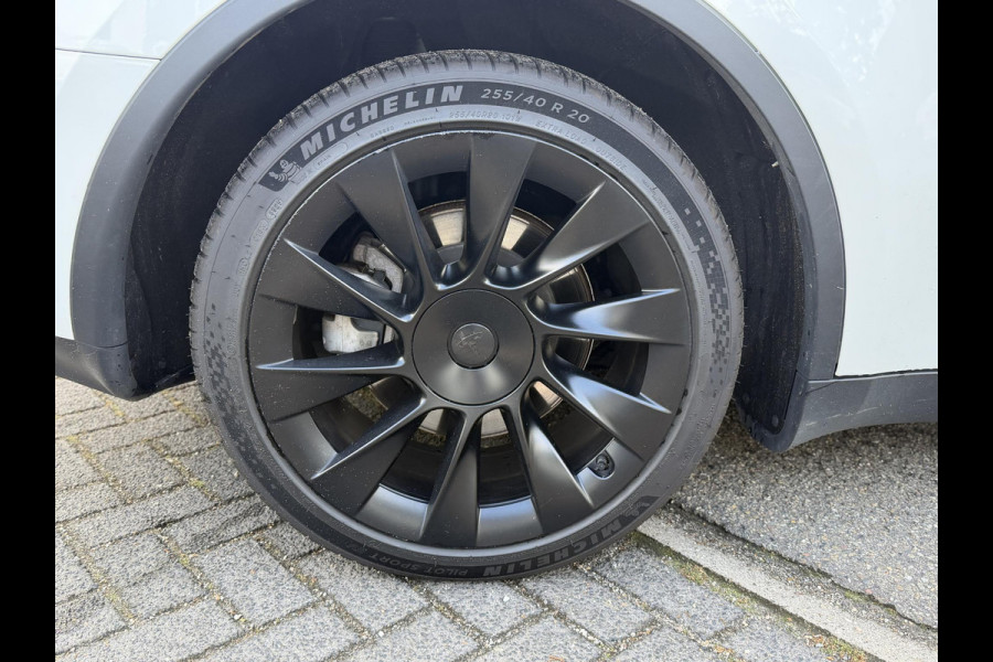 Tesla Model Y Long Range AWD 75 kWh 20 INCH INDUCTION VELGEN | 1E EIGENAAR | ORIGINEEL NEDERLANDSE AUTO MET NAP | TESLA FABRIEKSGARANTIE TOT 03-2027 |