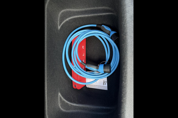 Tesla Model Y Long Range AWD 75 kWh 20 INCH INDUCTION VELGEN | 1E EIGENAAR | ORIGINEEL NEDERLANDSE AUTO MET NAP | TESLA FABRIEKSGARANTIE TOT 03-2027 |
