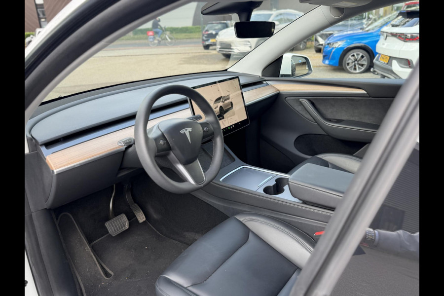 Tesla Model Y Long Range AWD 75 kWh 20 INCH INDUCTION VELGEN | 1E EIGENAAR | ORIGINEEL NEDERLANDSE AUTO MET NAP | TESLA FABRIEKSGARANTIE TOT 03-2027 |