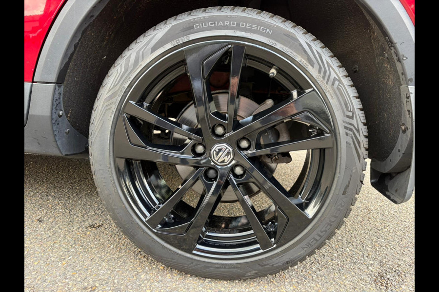 MG Mg Zs EV Luxury 45 kWh SOH 94% | ORIGINEEL NL AUTO | KEURIG NETJES ONDERHOUDEN | 18 INCH VELGEN + ALL SEASON BANDEN | PANO | LEER | STOELVERWARMING | FULL OPTIONS | RIJKLAAR PRIJS MET 12 MND BOVAG GARANTIE