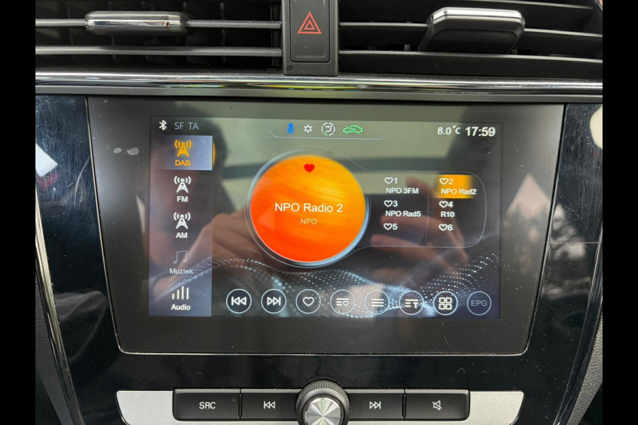 MG Mg Zs EV Luxury 45 kWh SOH 94% | ORIGINEEL NL AUTO | KEURIG NETJES ONDERHOUDEN | 18 INCH VELGEN + ALL SEASON BANDEN | PANO | LEER | STOELVERWARMING | FULL OPTIONS | RIJKLAAR PRIJS MET 12 MND BOVAG GARANTIE