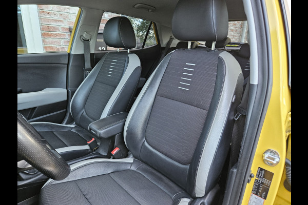 Kia Stonic 1.0 T-GDi DynamicLine Carplay! Camera! Navigatie! Nette Auto! Dealer Onderhouden!
