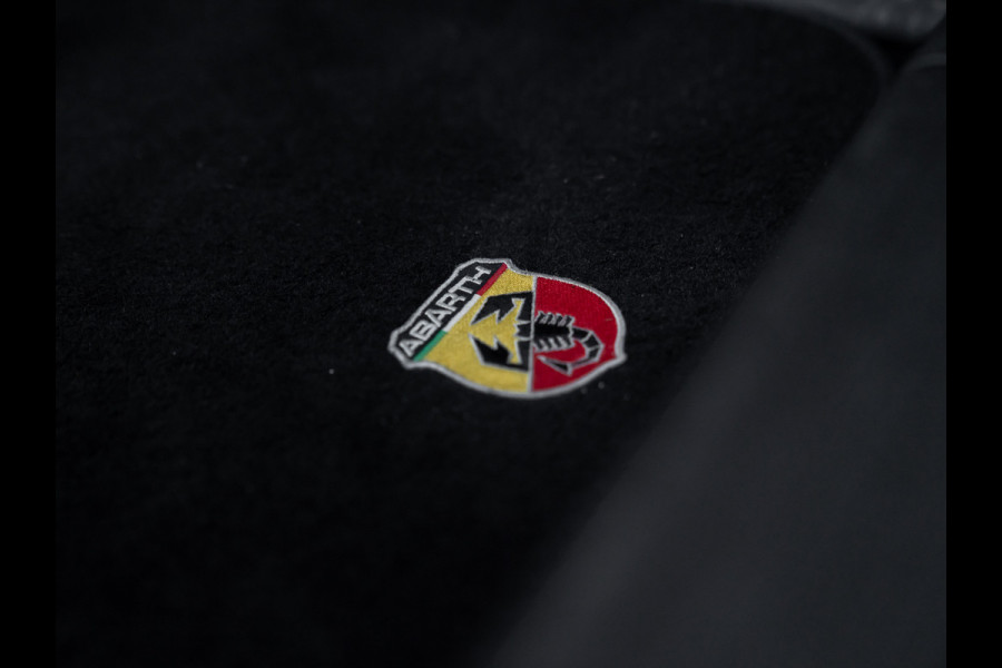Fiat 500C Abarth 595 Turismo | Automaat | Diamond-stitching | CarPlay