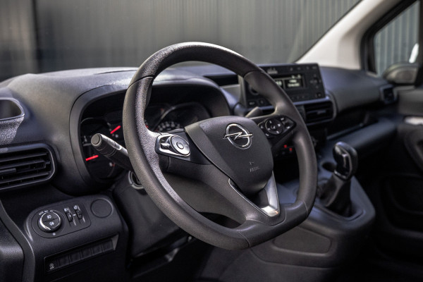 Opel Combo 1.5 D L2H1 | 1e Eigenaar | Cruise | PDC | Airco | Trekhaak