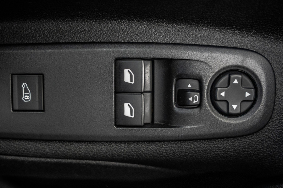 Opel Combo 1.5 D L2H1 | 1e Eigenaar | Cruise | PDC | Airco | Trekhaak