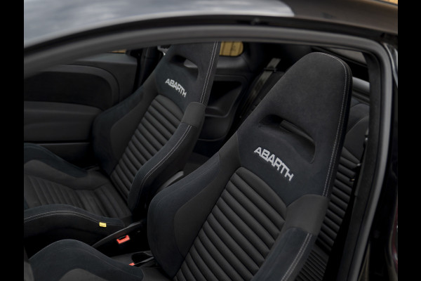 Fiat 500C Abarth 595 Competizione | Beats | Sabelt stoelen
