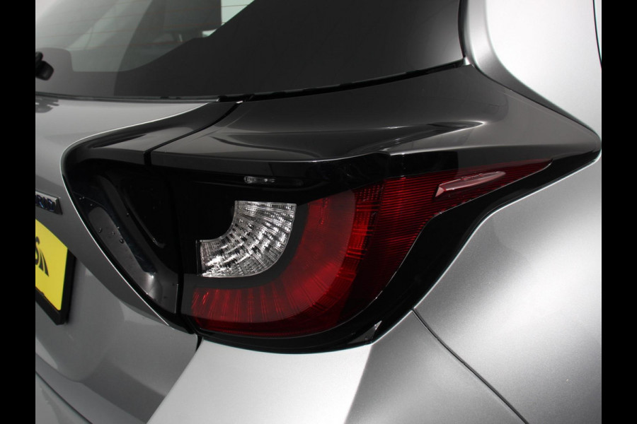 Mazda 2 1.5 Automaat Hybrid Prime-line Airco Adaptieve cruise control Achteruitrijcamera Lane assist Navigatie Apple Carplay/ Android auto