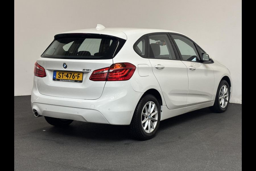 BMW 2 Serie Active Tourer 218i Corporate Lease Executive Navigatie Airco Cruise Control Lichtmetalenvelgen Parkeersensoren