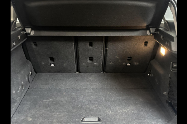 BMW 2 Serie Active Tourer 218i Corporate Lease Executive Navigatie Airco Cruise Control Lichtmetalenvelgen Parkeersensoren