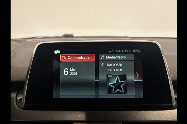 BMW 2 Serie Active Tourer 218i Corporate Lease Executive Navigatie Airco Cruise Control Lichtmetalenvelgen Parkeersensoren