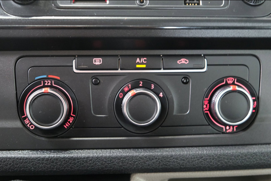 Volkswagen Transporter 2.0 TDI L2H1 DC Comfortline Pick-up - Airco, Cruise, PDC, Trekhaak.
