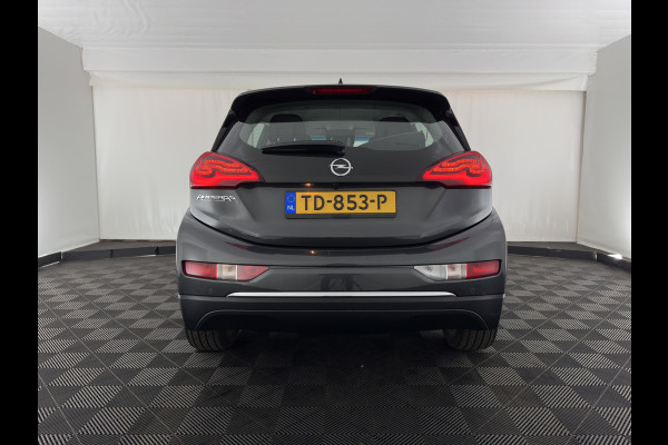Opel Ampera-E Business executive 60 kWh Aut. *LEATHER | XENON | ADAPTIVE-CRUISE | BLINDSPOT | KEYLESS | DIGI-COCKPIT | LANE-ASSIST | DAB | ECC | PDC | APP-CONNECT | CCS-FASTLOADER | HEATED-COMFORTSEATS | 17"ALU*