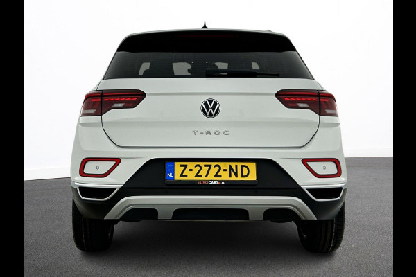 Volkswagen T-Roc 1.5 TSI 150pk DSG / Automaat Style two tone Navigatie Apple Carplay/Android Auto Parkeersensoren Camera Adaptive Cruise Control Blind Spot Assist Park Assist Stoel- en stuurverwarming Elektrische achterklep LED-koplampen