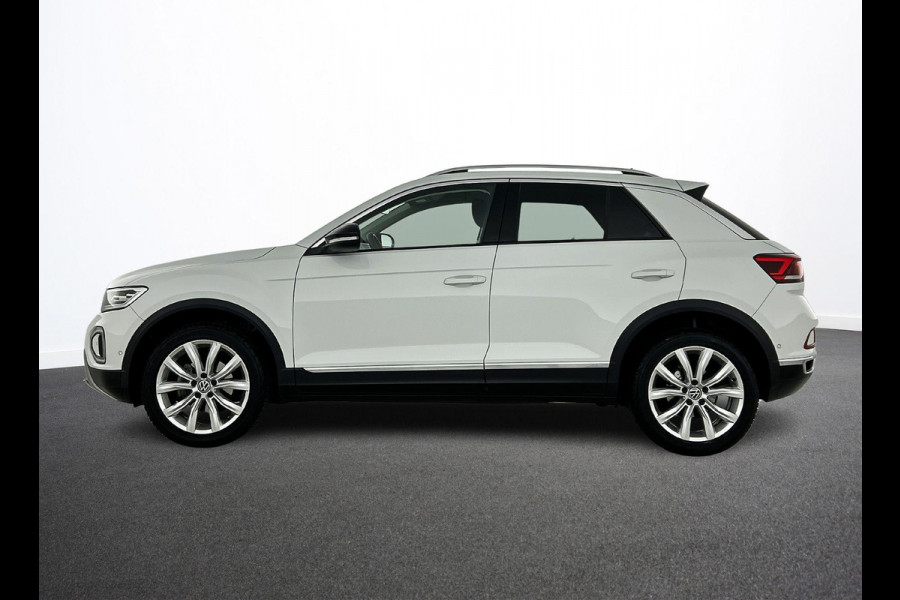 Volkswagen T-Roc 1.5 TSI 150pk DSG / Automaat Style two tone Navigatie Apple Carplay/Android Auto Parkeersensoren Camera Adaptive Cruise Control Blind Spot Assist Park Assist Stoel- en stuurverwarming Elektrische achterklep LED-koplampen