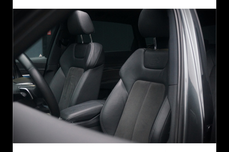 Audi e-tron e-tron 50 quattro Launch edition Black 71 kWh S-Line | Panoramadak | Stoelverwarming | Adaptive Cruise Control | Memory Seat | Parkeersensoren | Keyless | Apple Carplay | SOH 89,39%