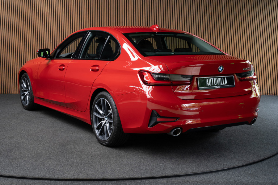 BMW 3-serie 330i High Exe Leer Navi ACC PDC Virtual Climate (3-zone) PDC LM velgen
