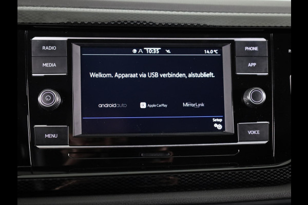 Volkswagen Polo 1.0 TSI Life 95 pk | Navigatie via App | Parkeersensoren | LEDS koplampen | Adaptieve cruise control | Apple Carplay/Android Auto |