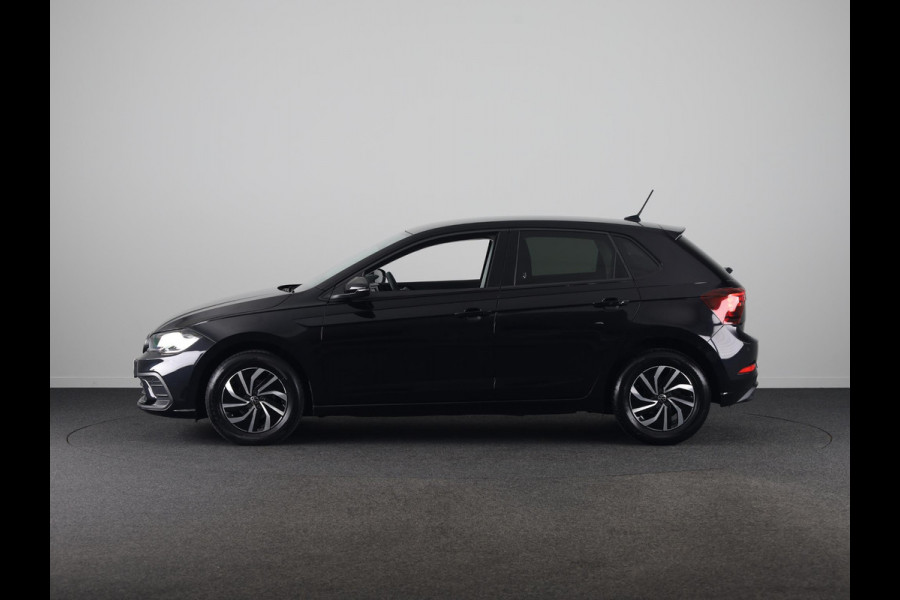 Volkswagen Polo 1.0 TSI Life 95 pk | Navigatie via App | Parkeersensoren | LEDS koplampen | Adaptieve cruise control | Apple Carplay/Android Auto |