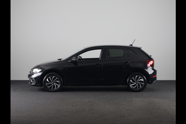 Volkswagen Polo 1.0 TSI Life 95 pk | Navigatie via App | Parkeersensoren | LEDS koplampen | Adaptieve cruise control | Apple Carplay/Android Auto |