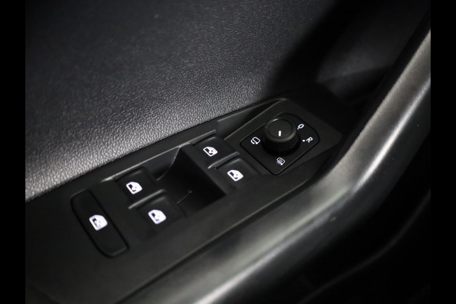 Volkswagen Polo 1.0 TSI Life 95 pk | Navigatie via App | Parkeersensoren | LEDS koplampen | Adaptieve cruise control | Apple Carplay/Android Auto |