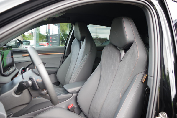 CUPRA Terramar 1.5 TSI e-Hybrid 204 PK Performance, 360 Camera, Head-Up, Matrix-LED, Adap. Cruise Control