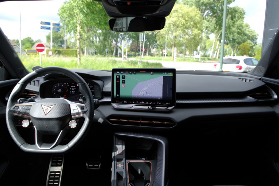 CUPRA Terramar 1.5 TSI e-Hybrid 204 PK Performance, 360 Camera, Head-Up, Matrix-LED, Adap. Cruise Control