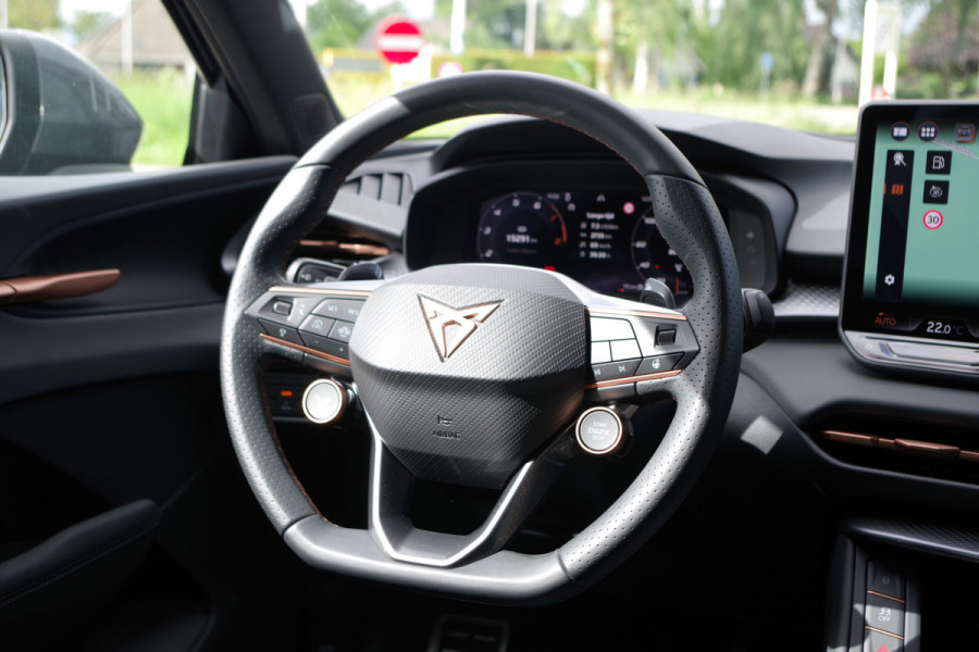 CUPRA Terramar 1.5 TSI e-Hybrid 204 PK Performance, 360 Camera, Head-Up, Matrix-LED, Adap. Cruise Control