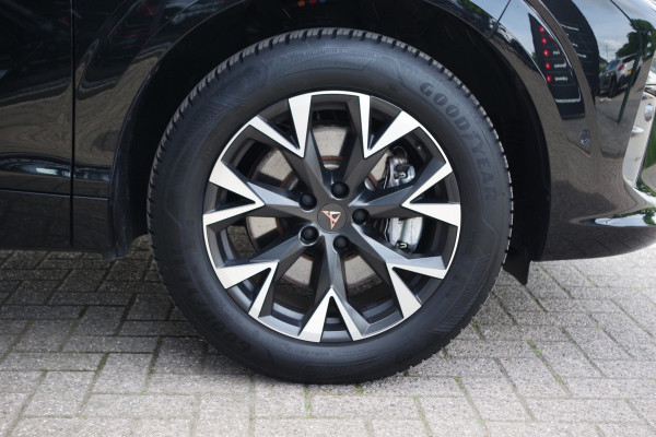 CUPRA Terramar 1.5 TSI e-Hybrid 204 PK Performance, 360 Camera, Head-Up, Matrix-LED, Adap. Cruise Control