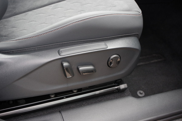 CUPRA Terramar 1.5 TSI e-Hybrid 204 PK Performance, 360 Camera, Head-Up, Matrix-LED, Adap. Cruise Control