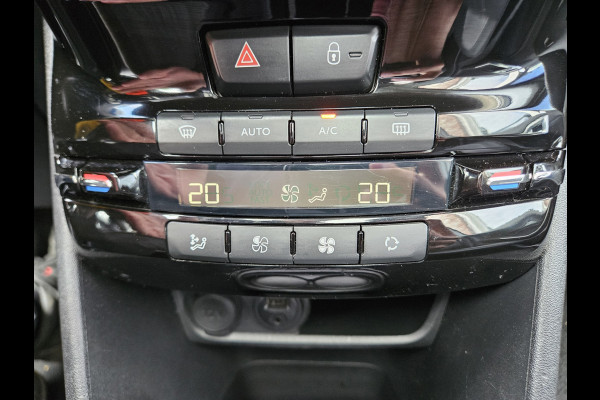 Peugeot 2008 1.2 PureTech GT-line Panoramadak! Trekhaak! Carplay! Airco/Clima! Cruise Control! Nette/Mooie Auto!
