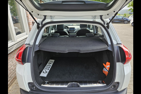 Peugeot 2008 1.2 PureTech GT-line Panoramadak! Trekhaak! Carplay! Airco/Clima! Cruise Control! Nette/Mooie Auto!