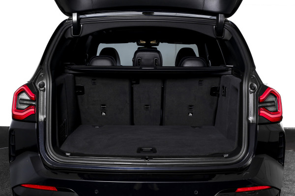 BMW iX3 High Executive M Sport 80 kWh | S/K-Panodak | Laser | Harman/Kardon | Dig. Cockpit | Adapt. Cruise | Stoelverw. | 360 camera | NAV+App. Connect | ECC | LM 20" |