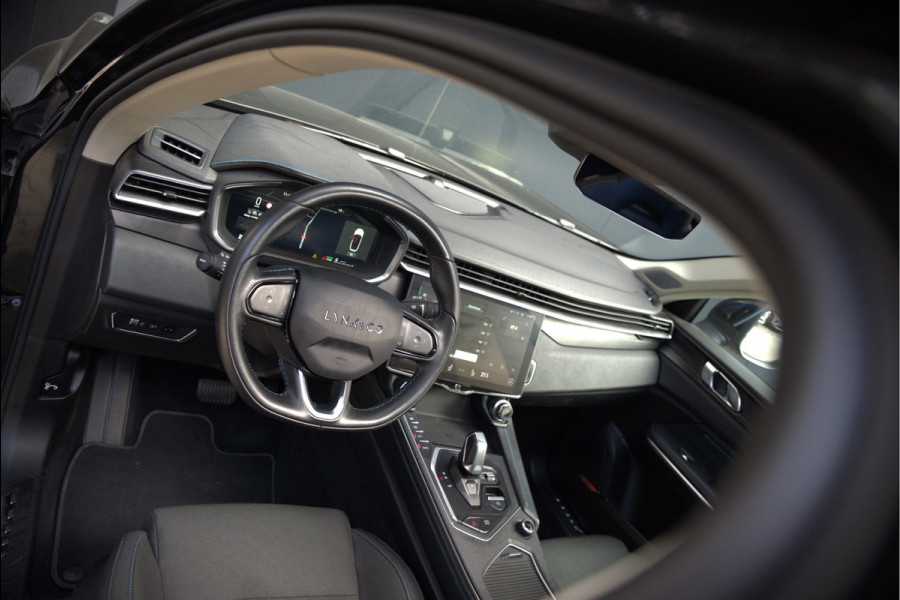 Lynk & Co 01 1.5 | Panoramadak | Stoelverwarming | Keyless | Apple Carplay | Adaptive Cruise Control | Infinity | Navigatie | Camera | Parkeersensoren | SOH 93,97%
